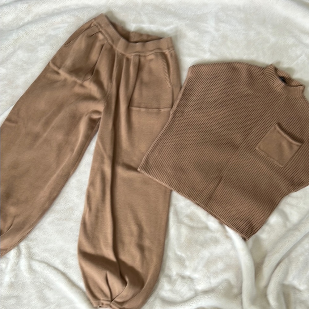 Women's Tan Pants & Jumpsuit Set